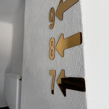 2 Curte Parcare Privata Centru