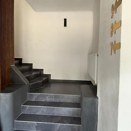 Apartment 2 Curte Parcare Privata Centru *